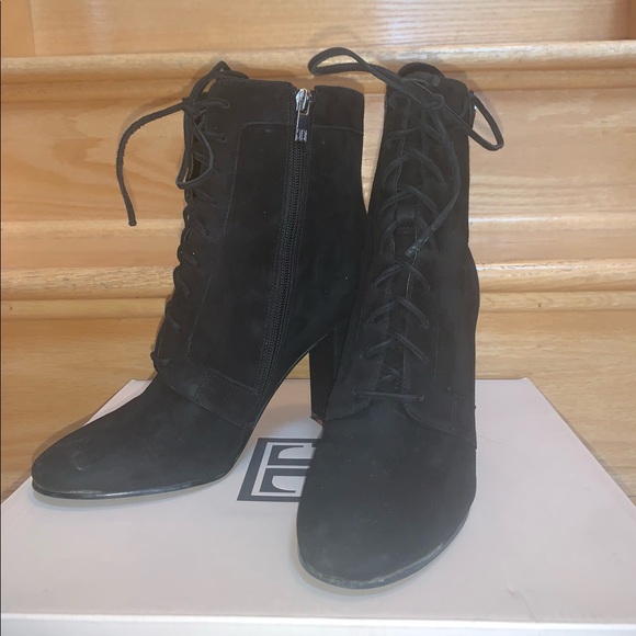 Stylish booties - Picture 6 of 12